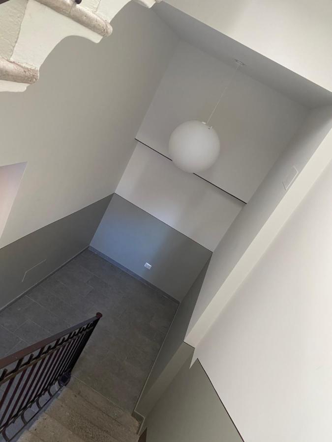 Novi Homes ミラノ エクステリア 写真